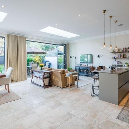 Breathtaking Putney Home With Gorgeous Garden Ричмънд Екстериор снимка