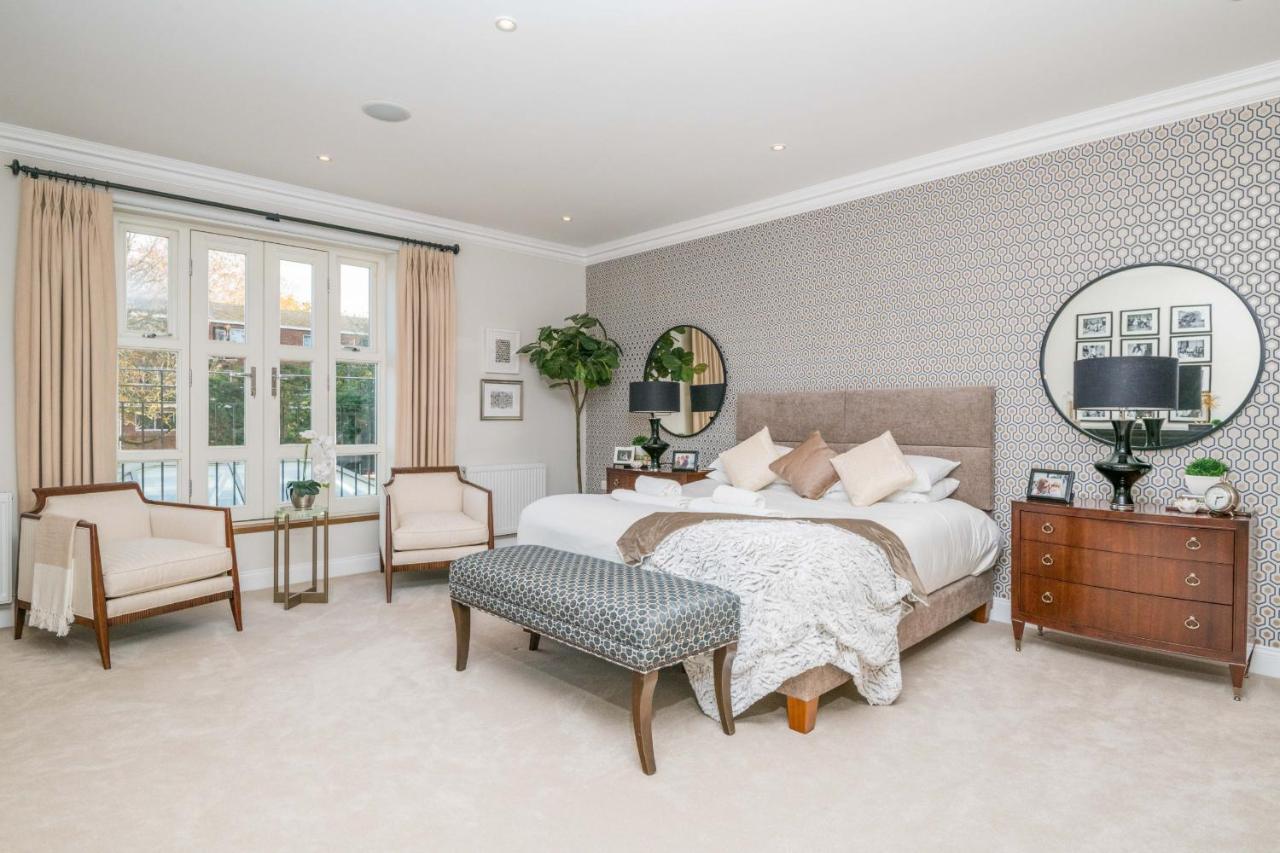 Breathtaking Putney Home With Gorgeous Garden Ричмънд Екстериор снимка