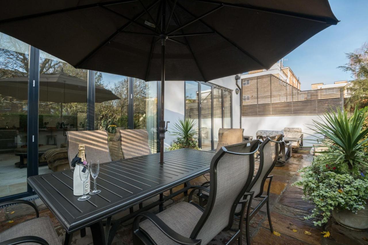 Breathtaking Putney Home With Gorgeous Garden Ричмънд Екстериор снимка