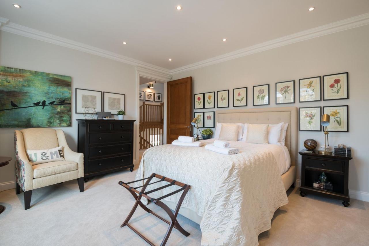 Breathtaking Putney Home With Gorgeous Garden Ричмънд Екстериор снимка