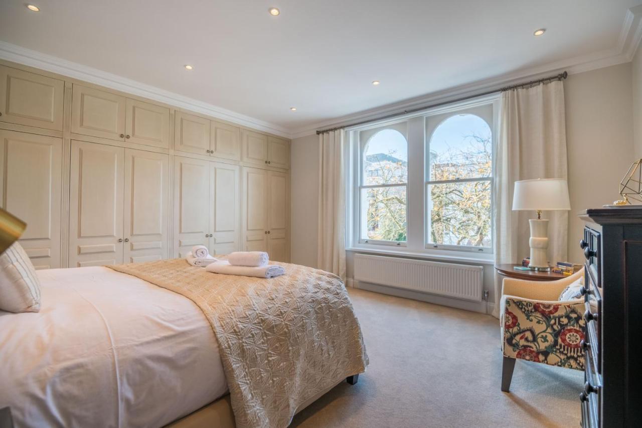 Breathtaking Putney Home With Gorgeous Garden Ричмънд Екстериор снимка